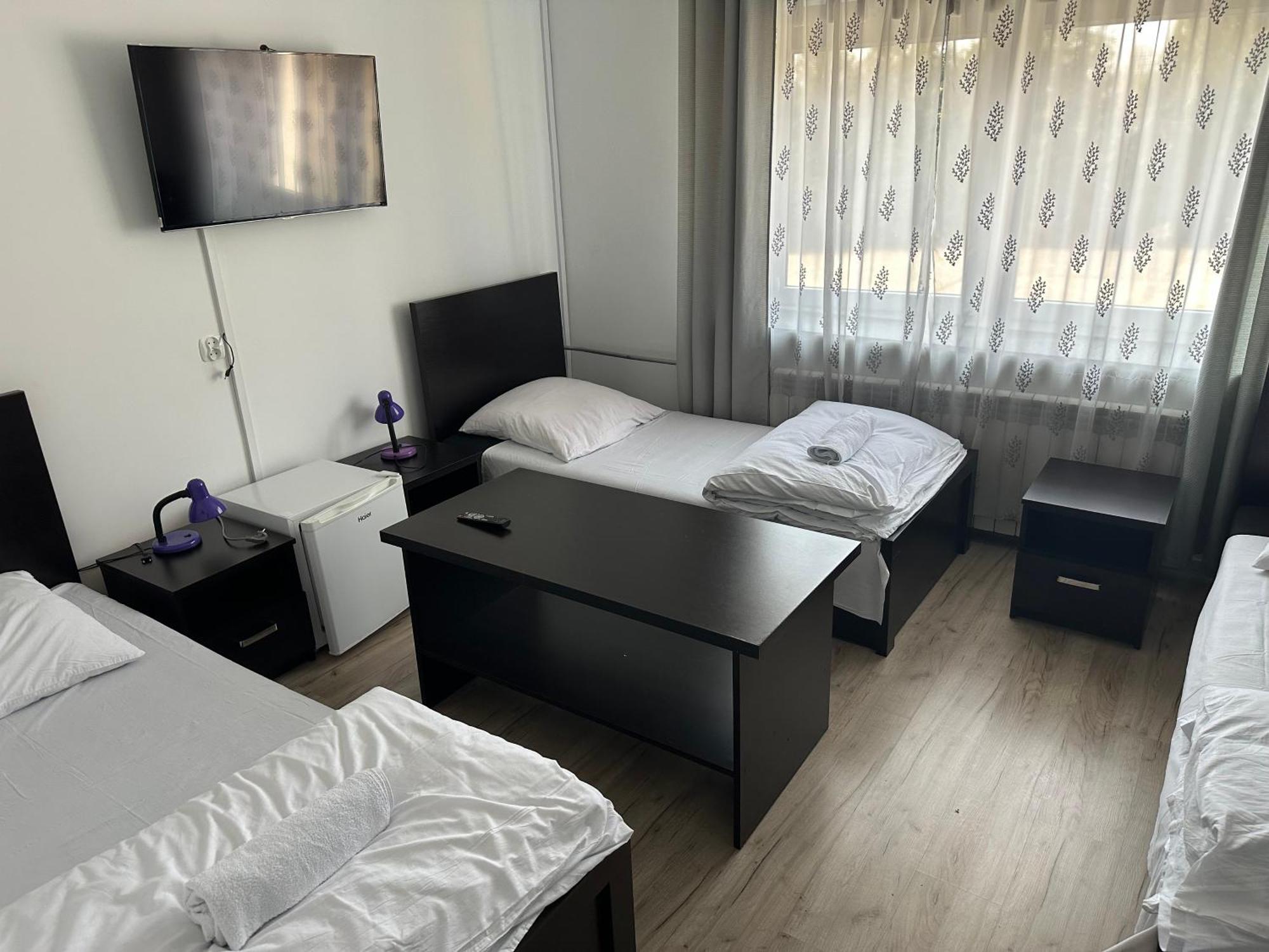 Dukat Hotel Horyniec Bagian luar foto